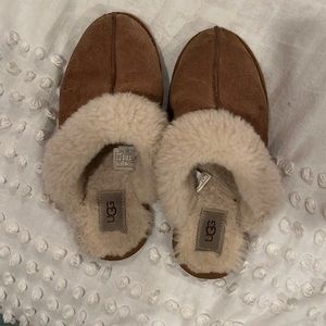 Woman’s Ugg slippers